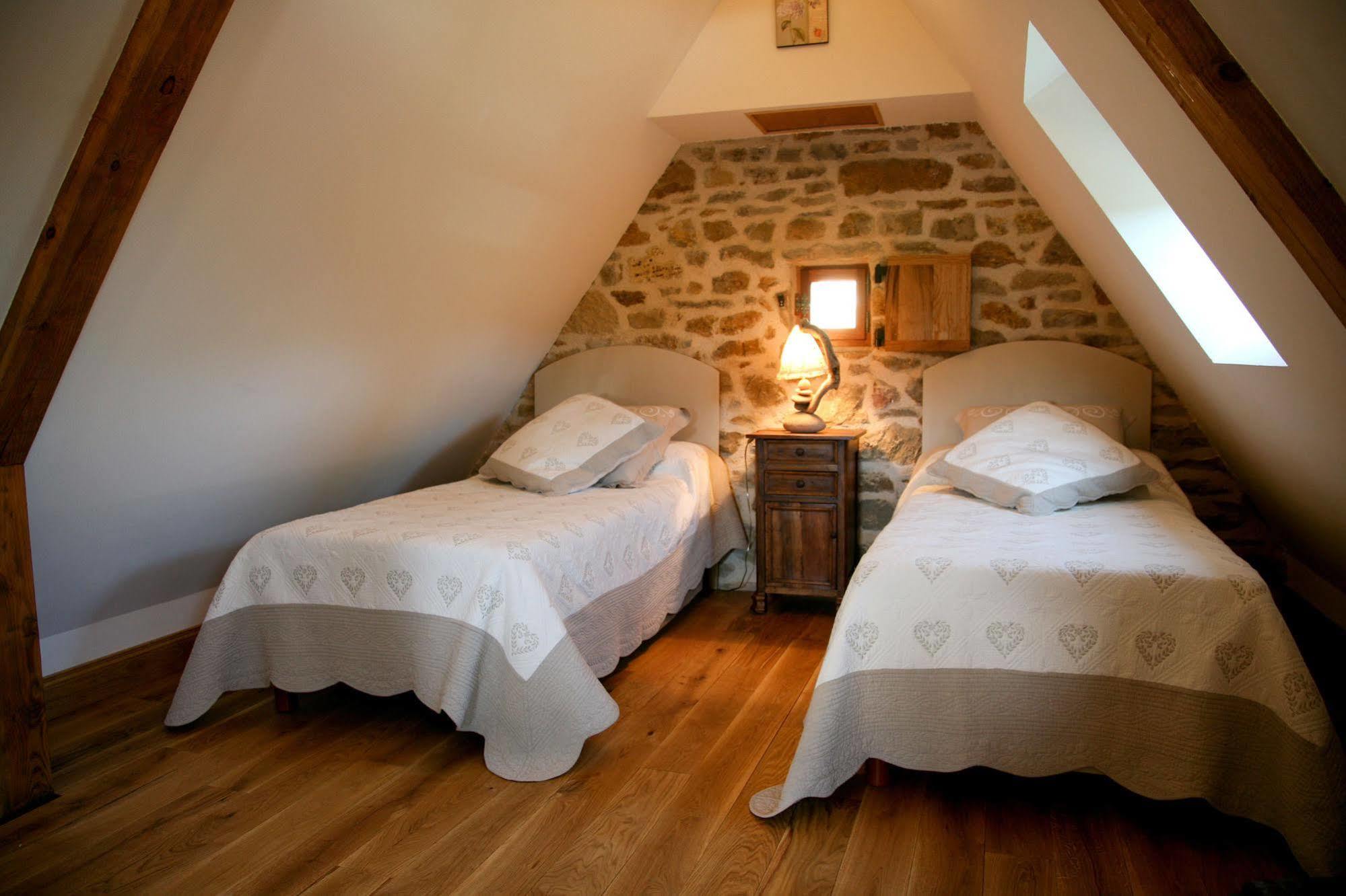 Le Hameau Du Quercy Bed & Breakfast Frontenac  Exterior photo